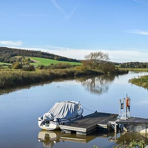 Riverside Holiday Park
